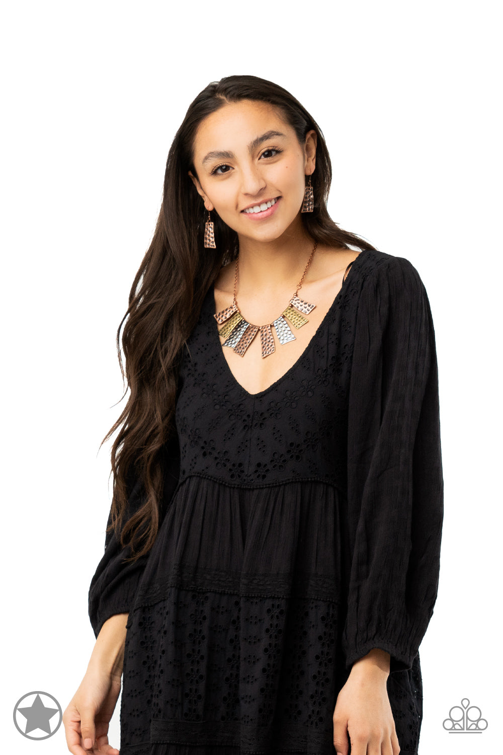 A Fan of the Tribe Paparazzi Necklace