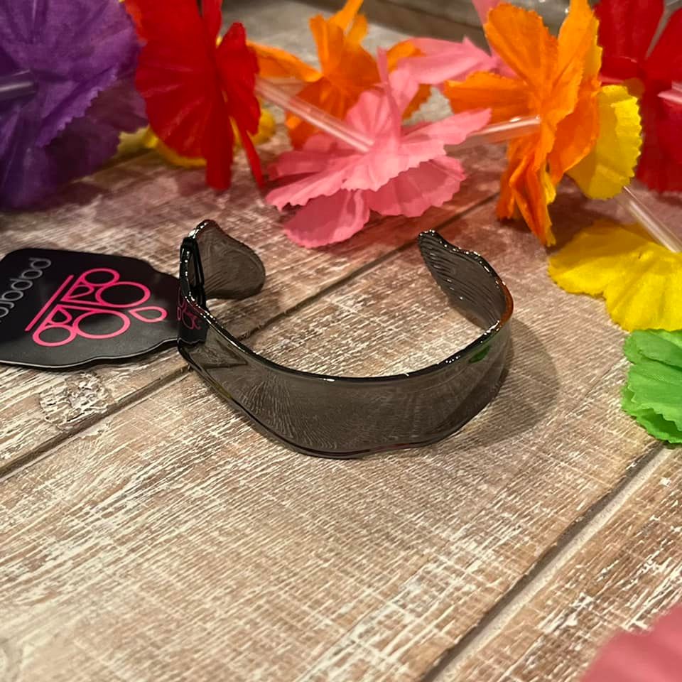 Wayward Waves Black Paparazzi Bracelet (Fashion Fix)