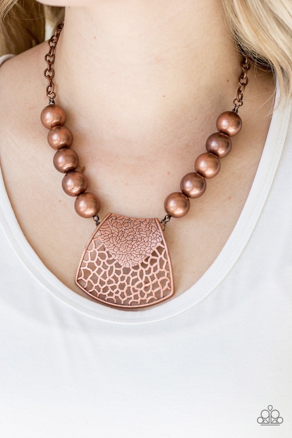 Large and In Charge Copper Paparazzi Necklace