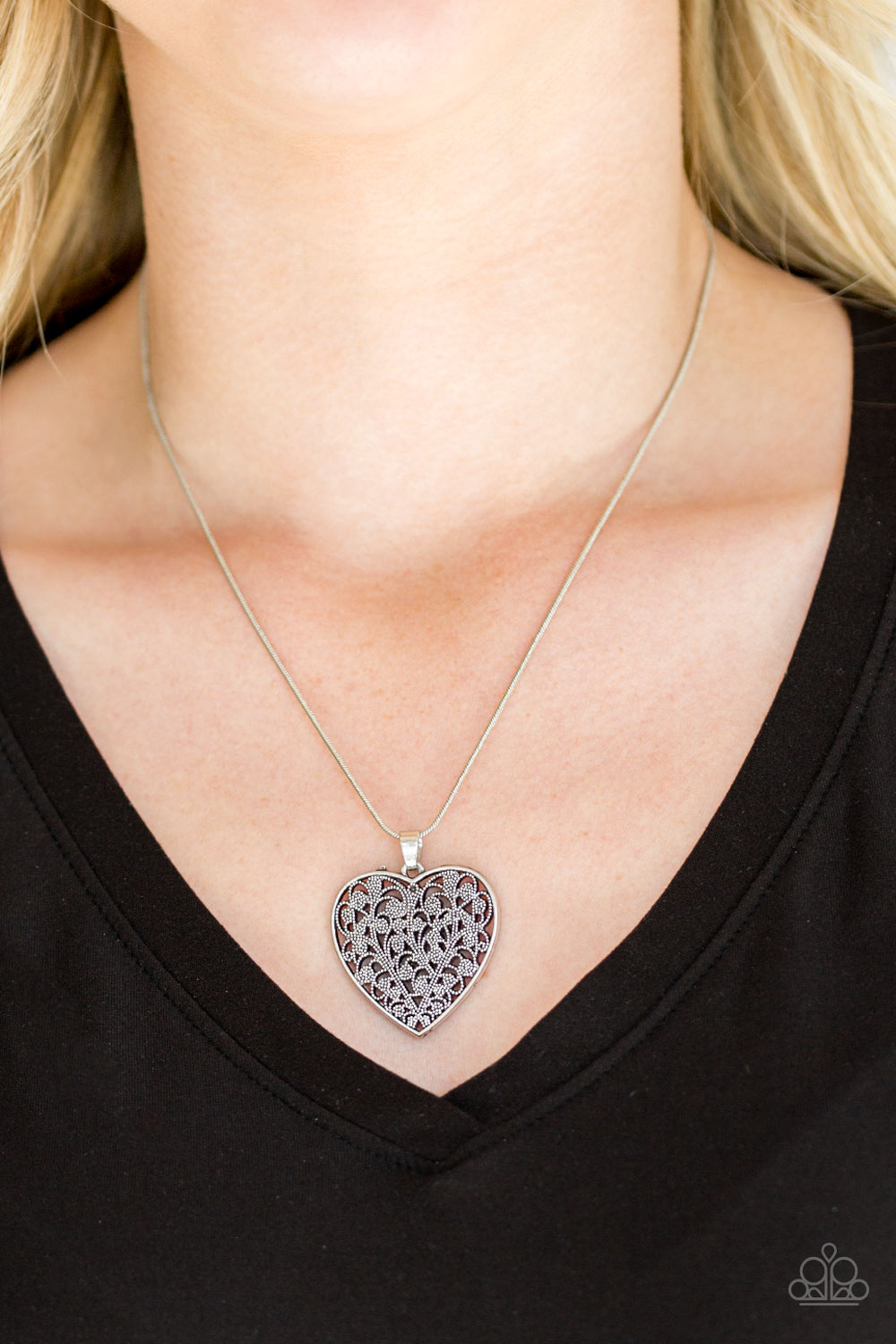 Look Into Your Heart - Silver Paparazzi Necklace
