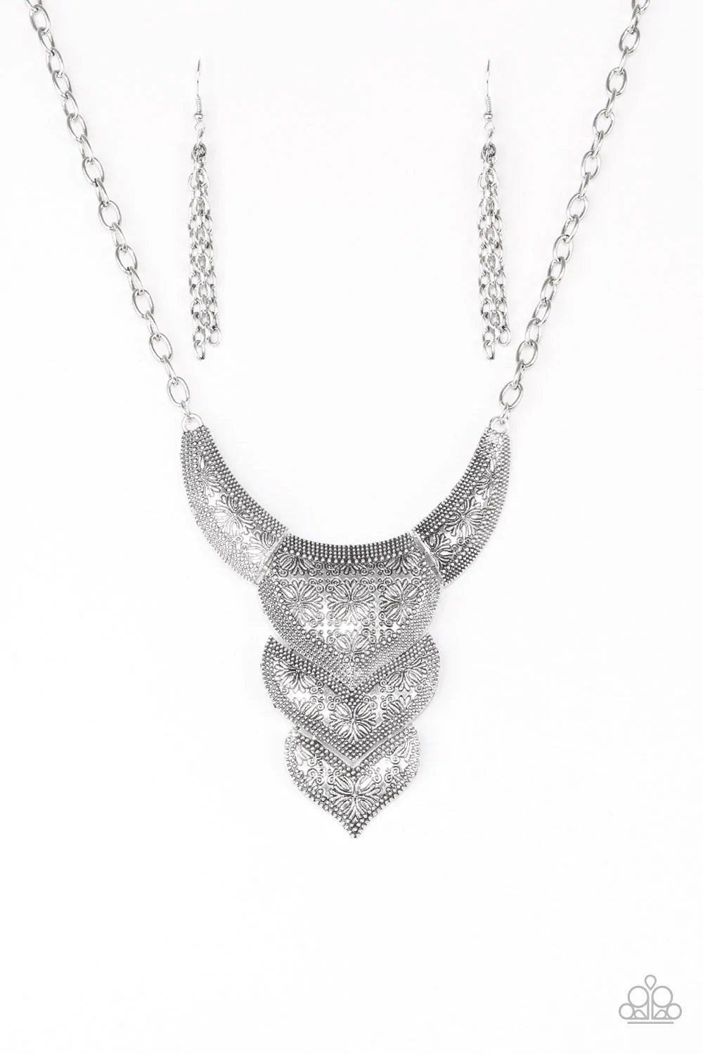Texas Temptress Silver Paparazzi Necklace