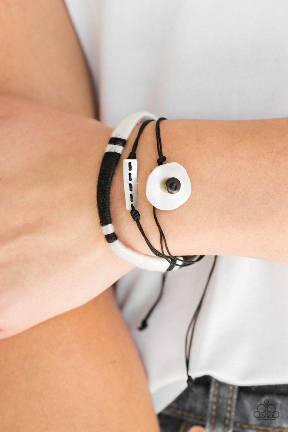 Jetsetter Journey - Black Paparazzi Urban Bracelet