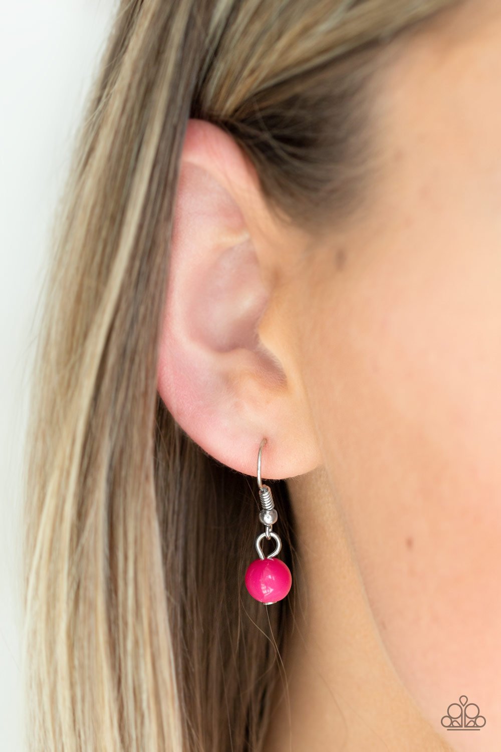 Inde-PENDANT Idol Pink Paparazzi Necklace