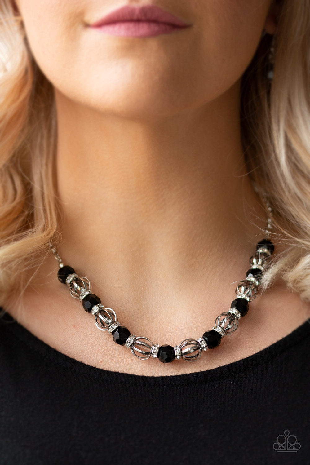 Metro Majestic - Black Paparazzi Necklace
