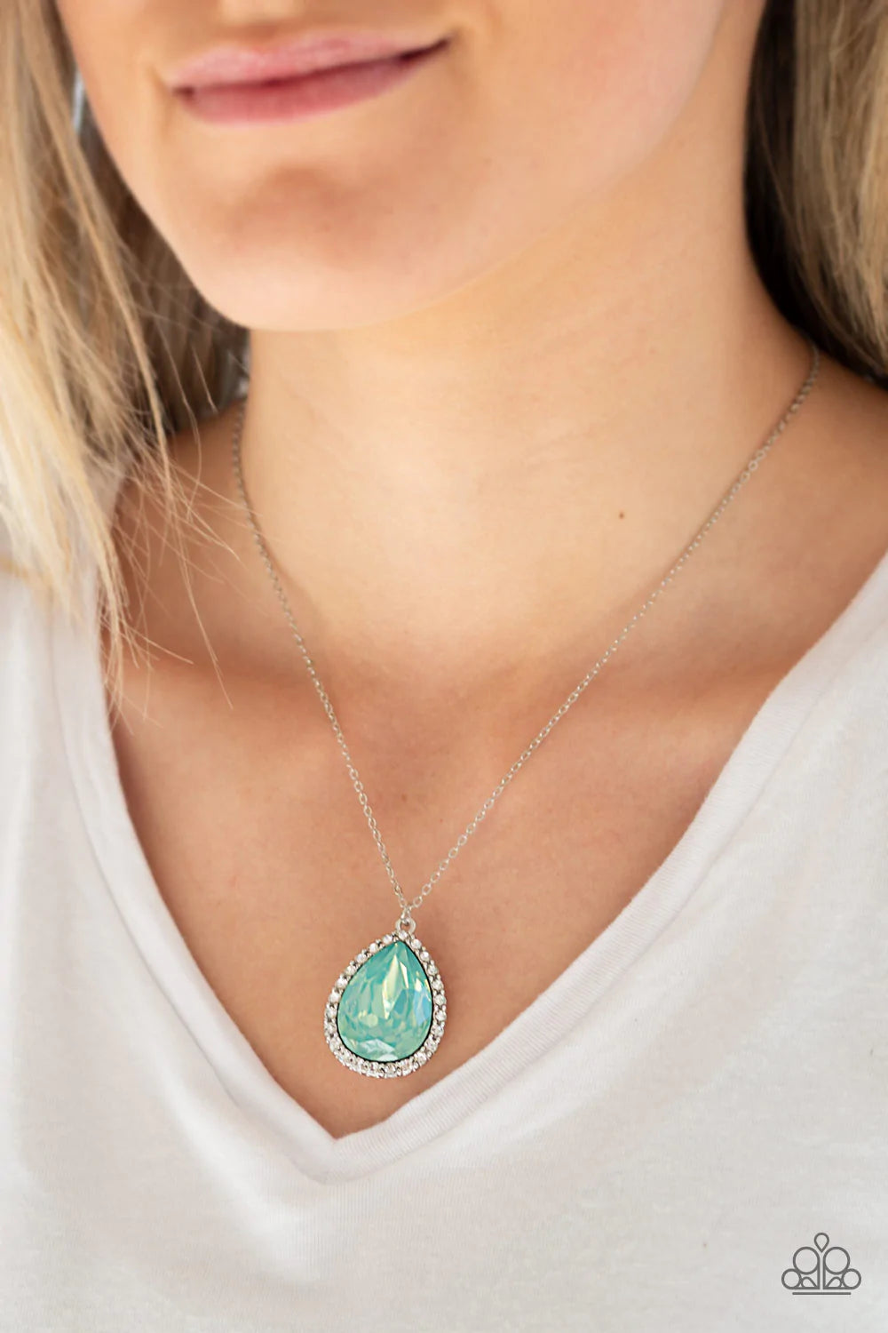 Coming of AGELESS Green Paparazzi Necklace