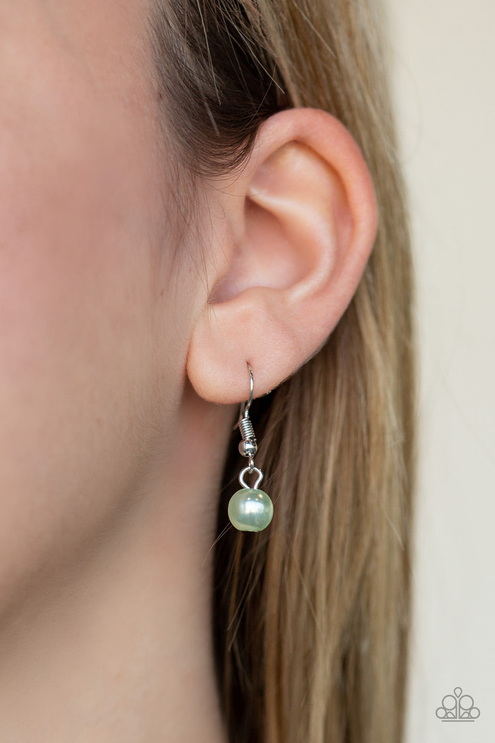 Teardrop Serenity - Green Paparazzi Necklace