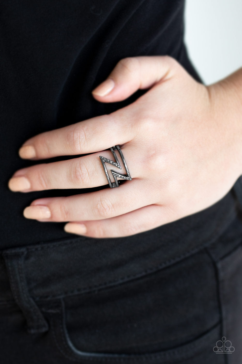 5th Avenue Flash - Black Paparazzi Ring