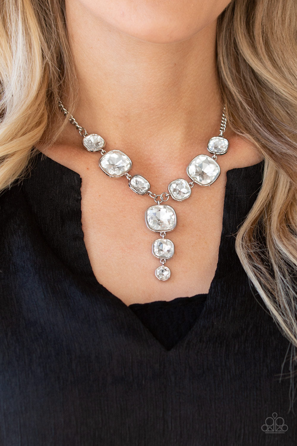 Legendary Luster - White Paparazzi Necklace