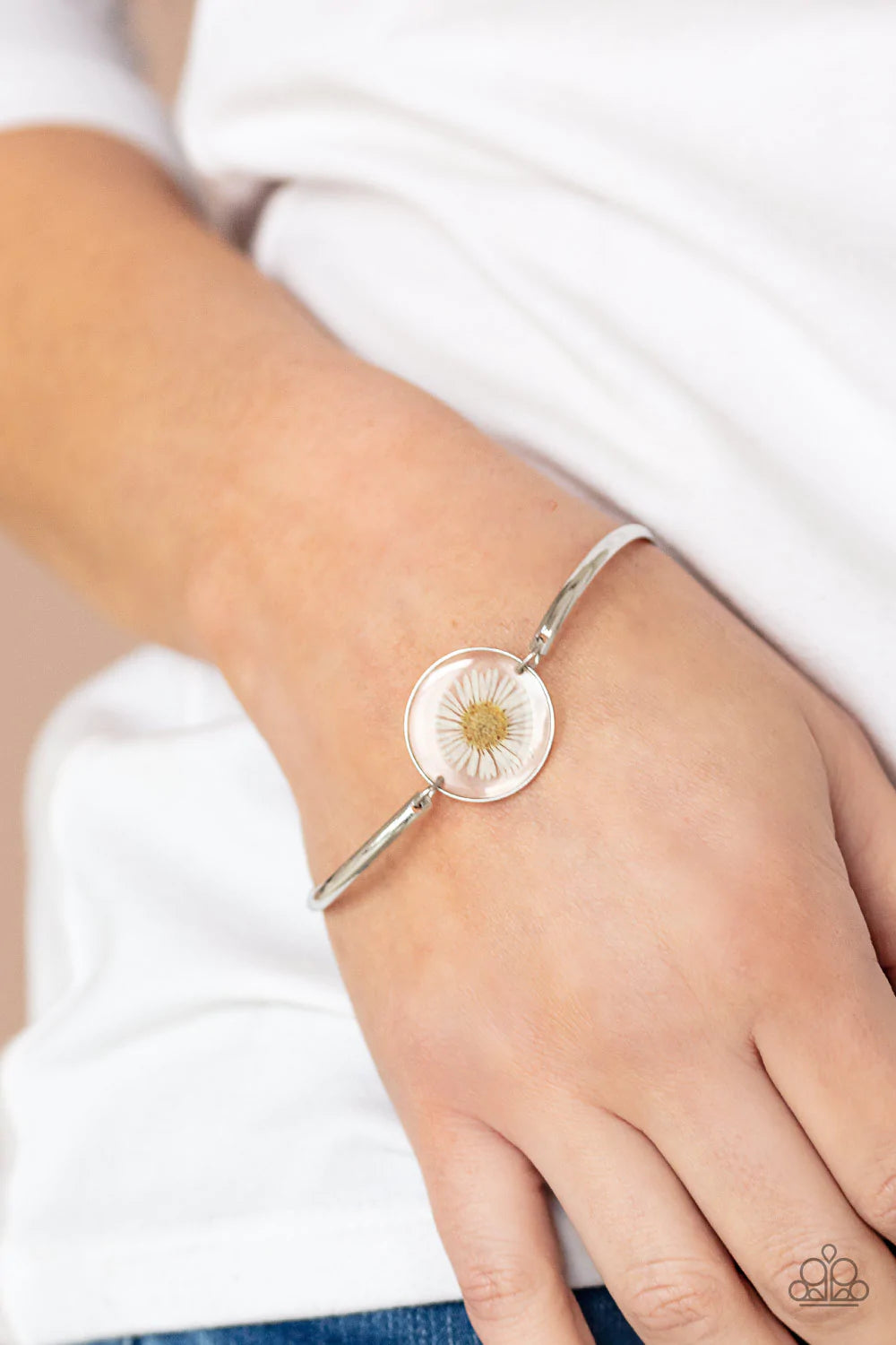Cottage Season White Paparazzi Bracelet
