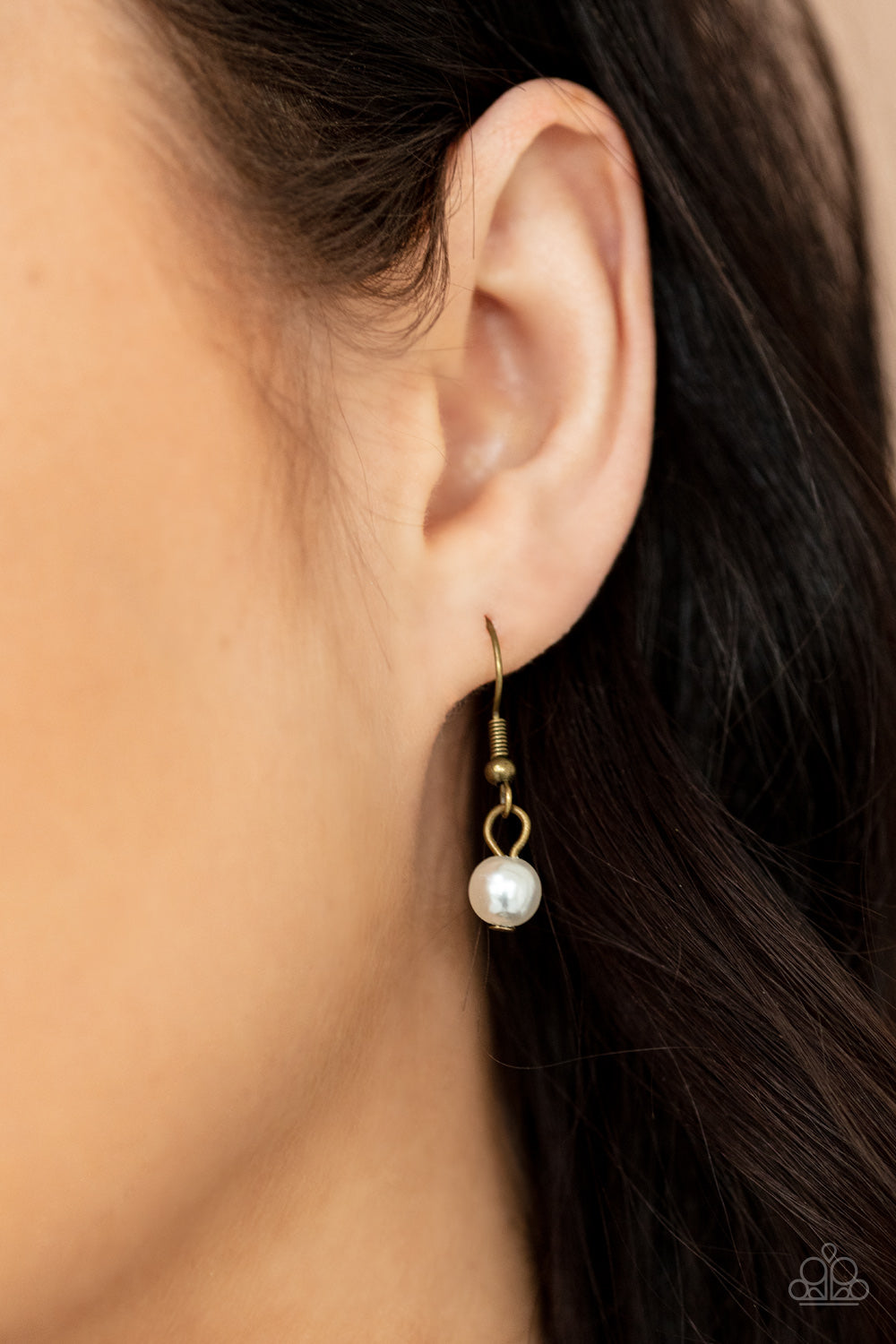 Down For The COUNTESS - Brass Paparazzi Necklace