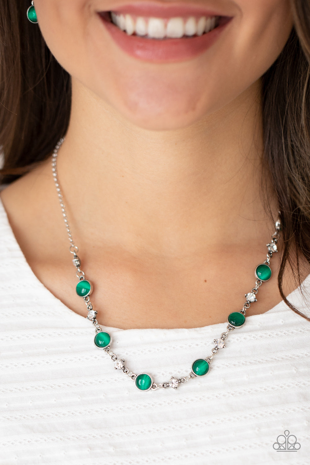 Inner Illumination - Green Paparazzi Necklace