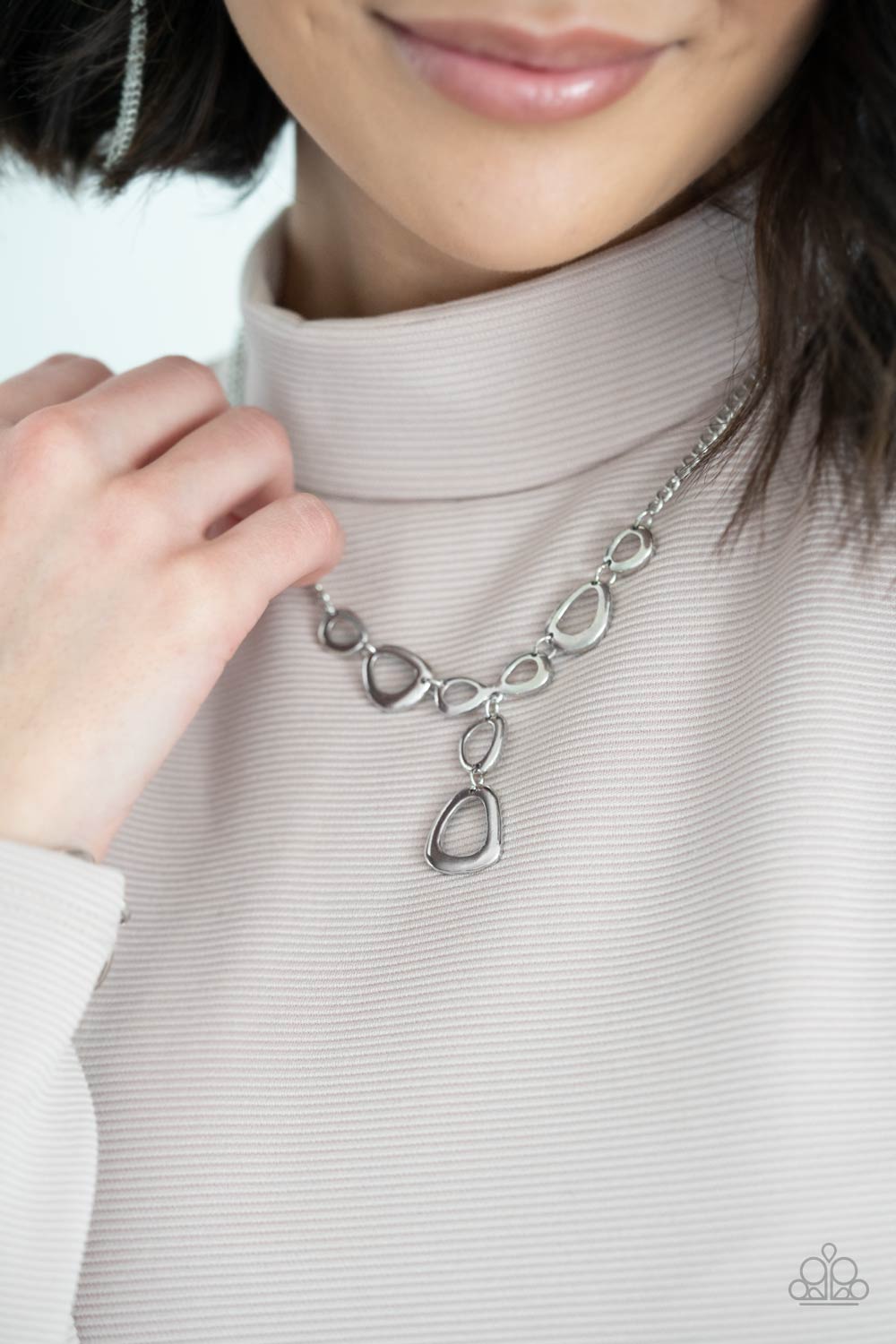 So Mod - Silver Paparazzi Necklace