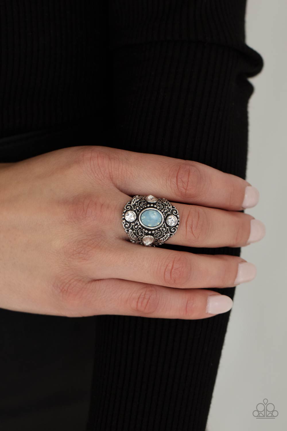 In The Limelight - Blue Paparazzi Ring