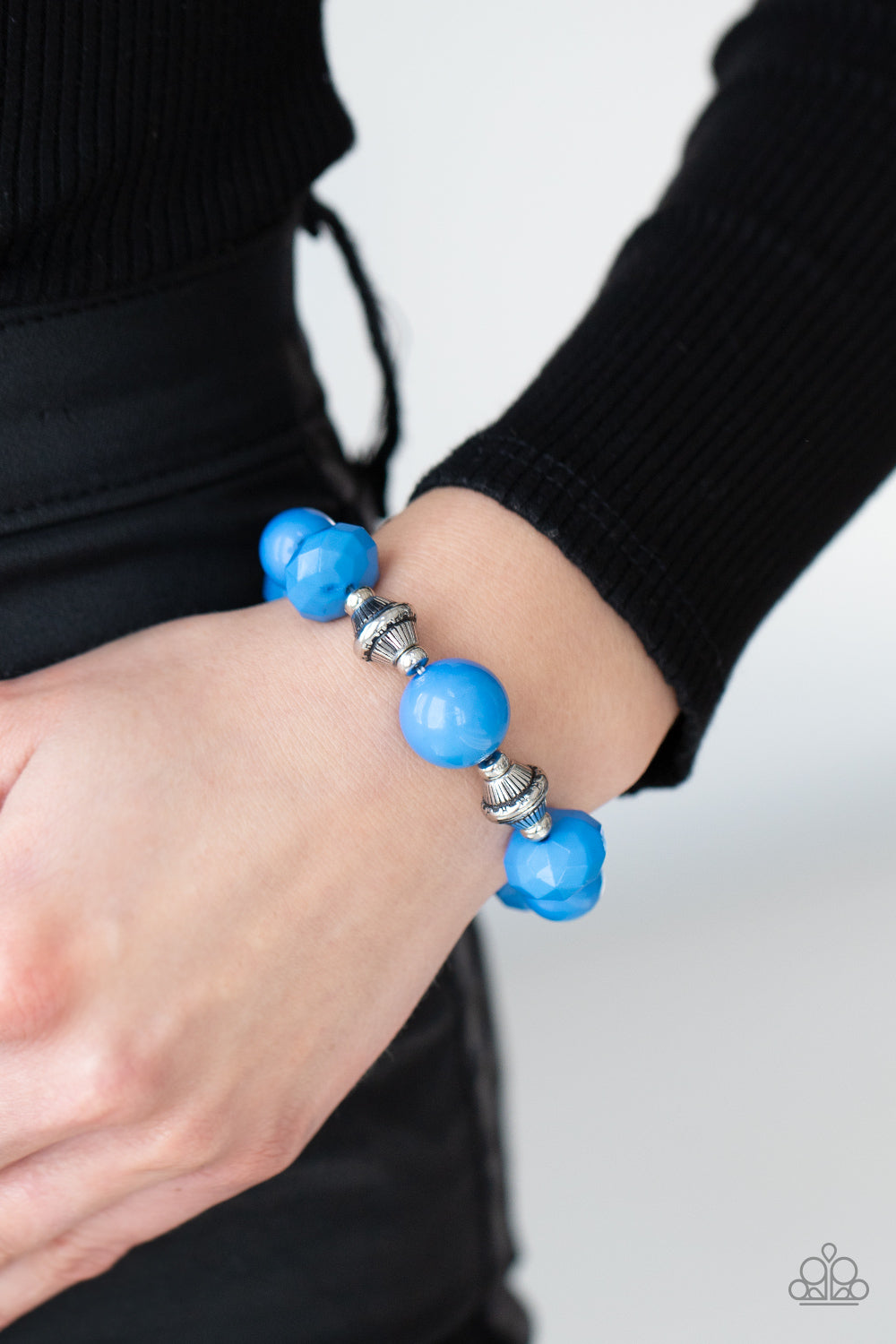 Day Trip Discovery - Blue Paparazzi Bracelet