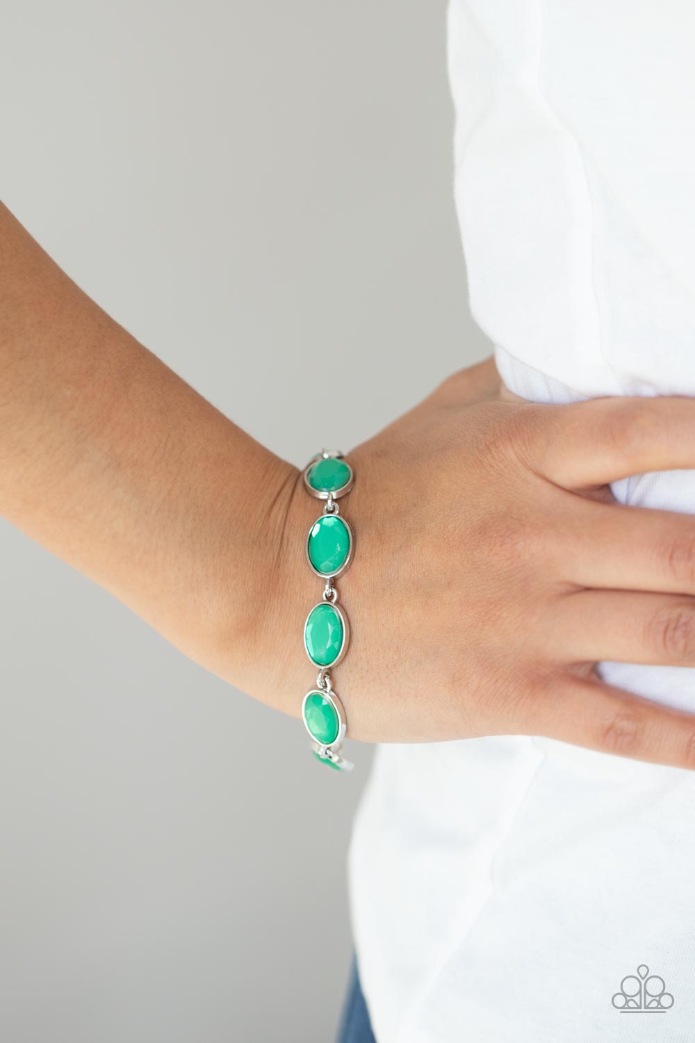 Smooth Move - Green Paparazzi Bracelet