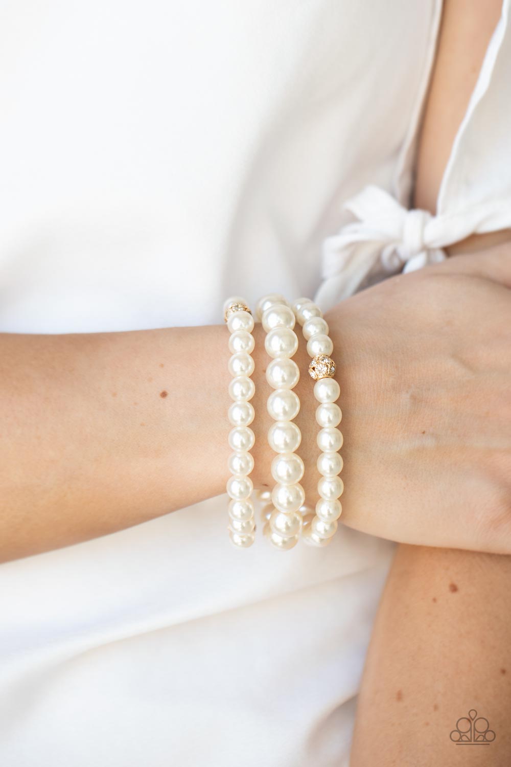 Here Comes The Heiress - Gold Paparazzi Bracelet