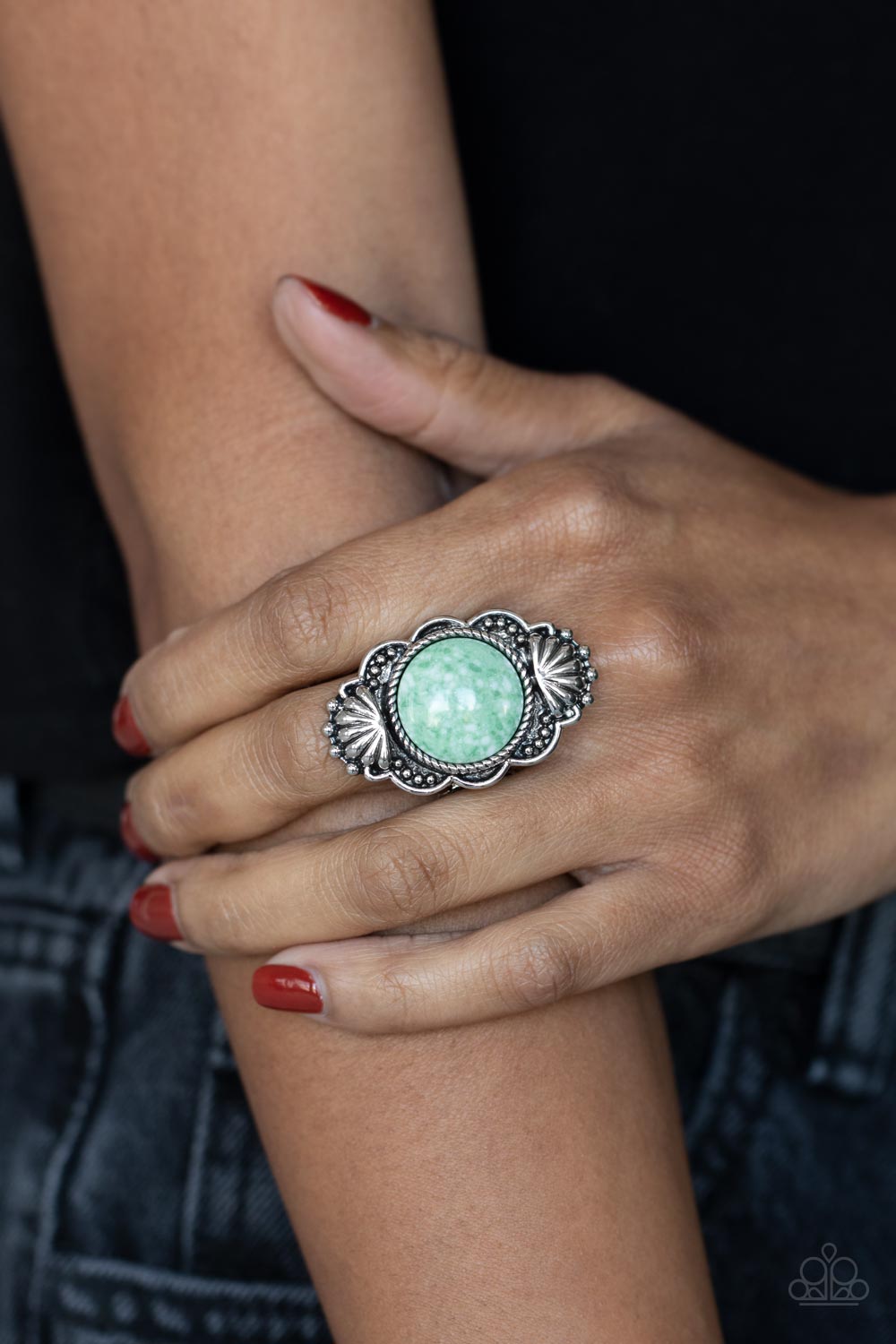Atlantis Adventure - Green Paparazzi Ring