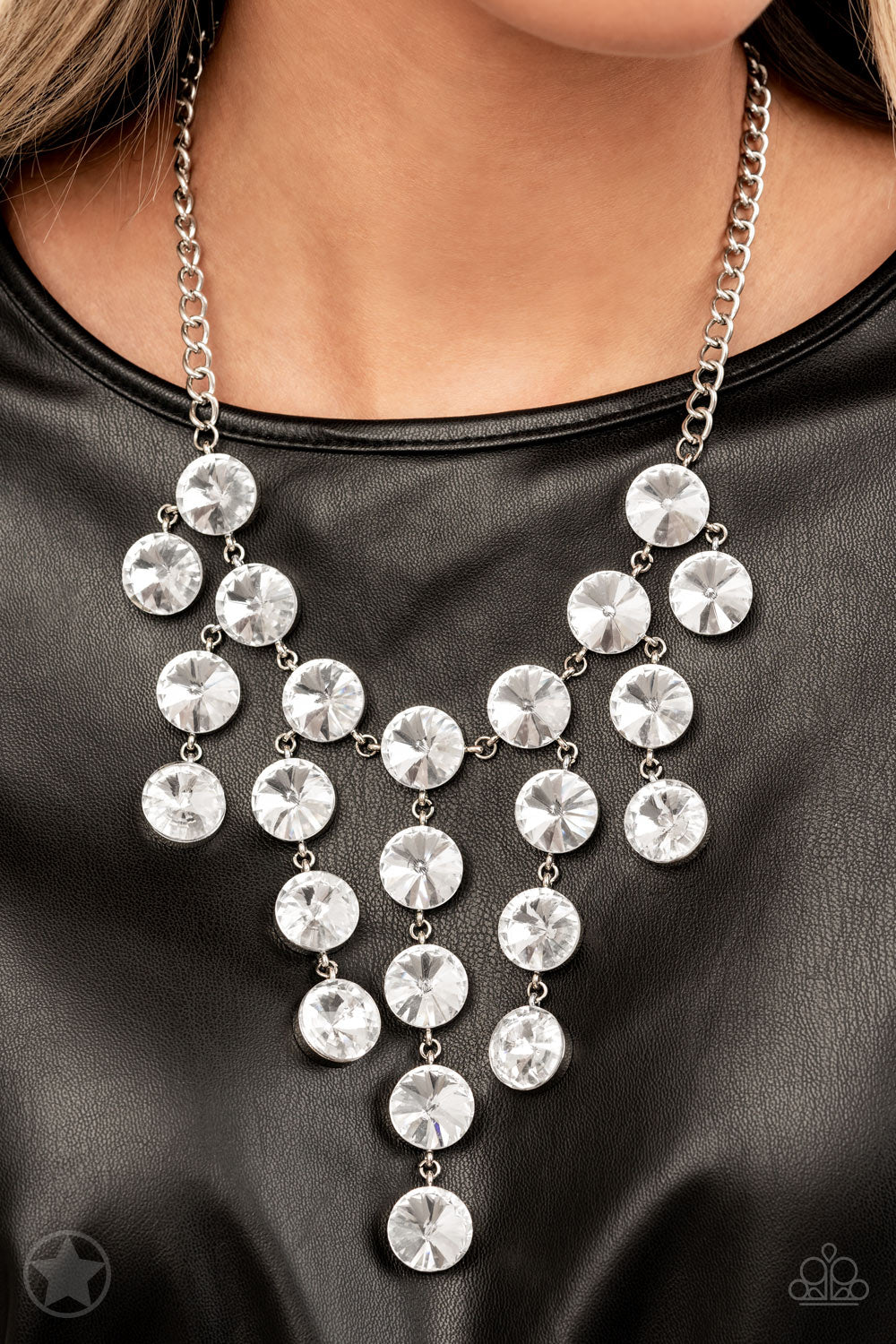Spotlight Stunner Paparazzi White Necklace