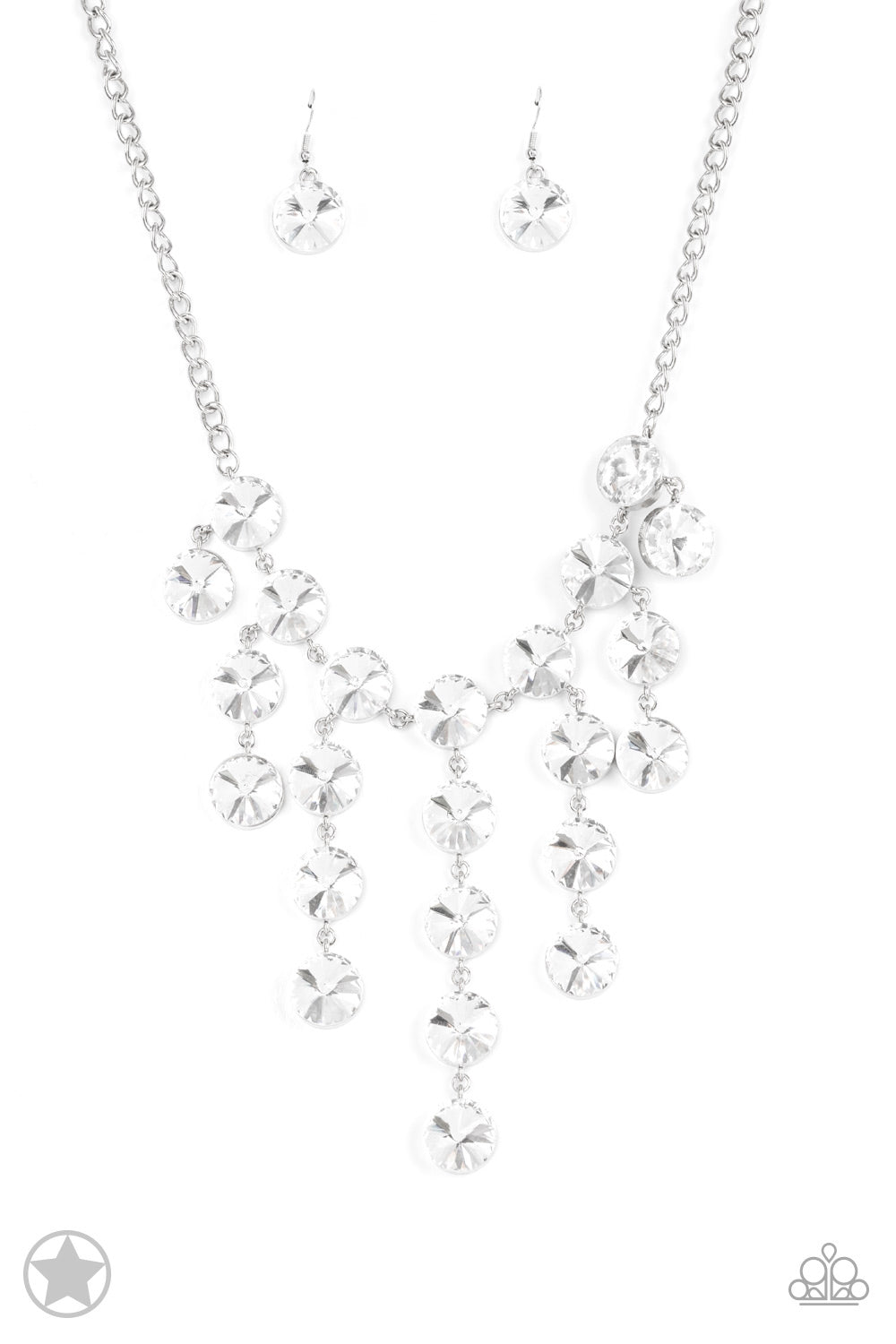 Spotlight Stunner Paparazzi White Necklace