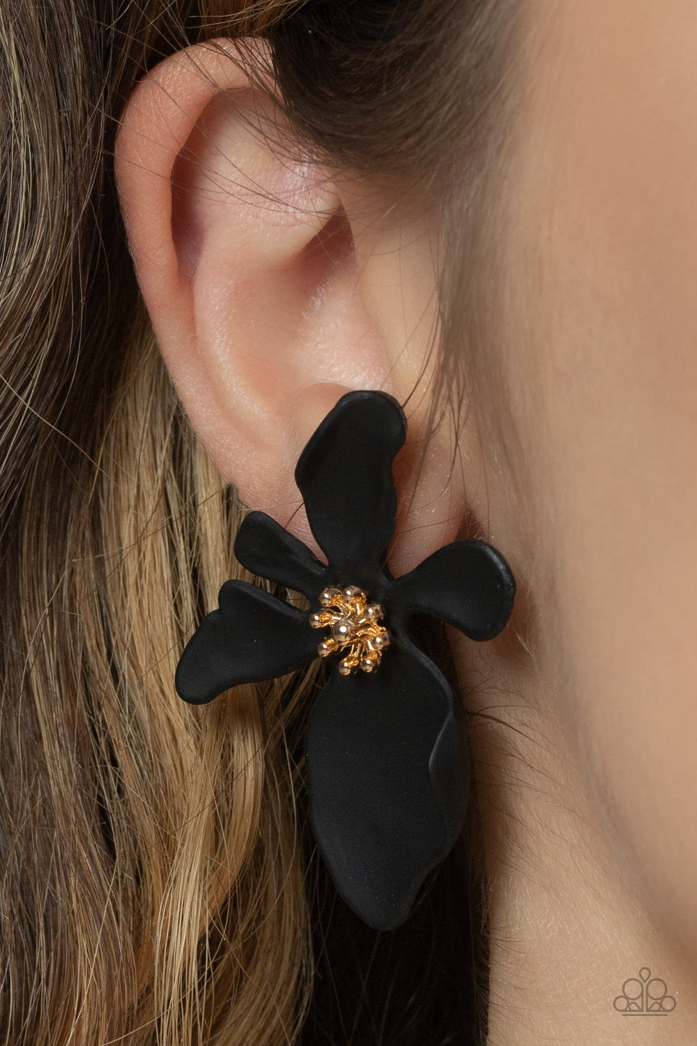 Hawaiian Heiress - Black Paparazzi Earrings