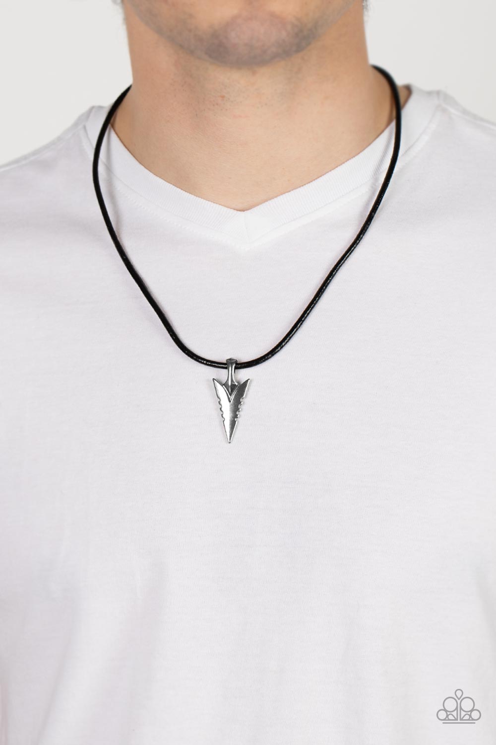 Pharaohs Arrow - Black Paparazzi Urban Necklace