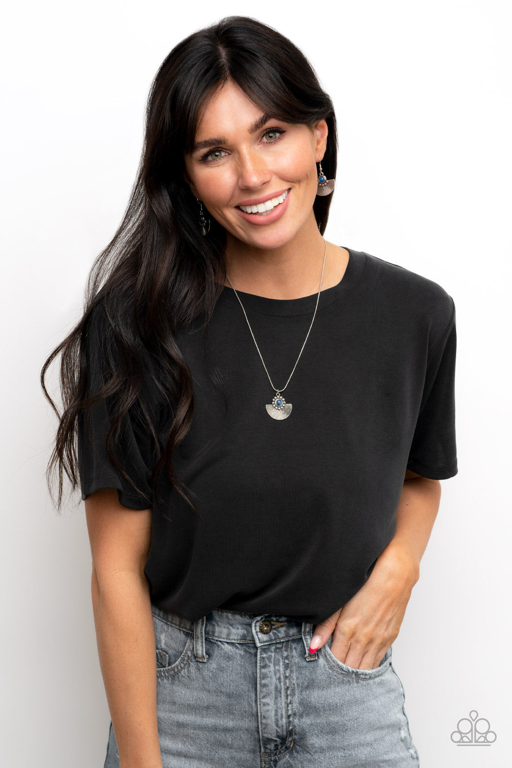 Magnificent Manifestation - Blue Paparazzi Necklace