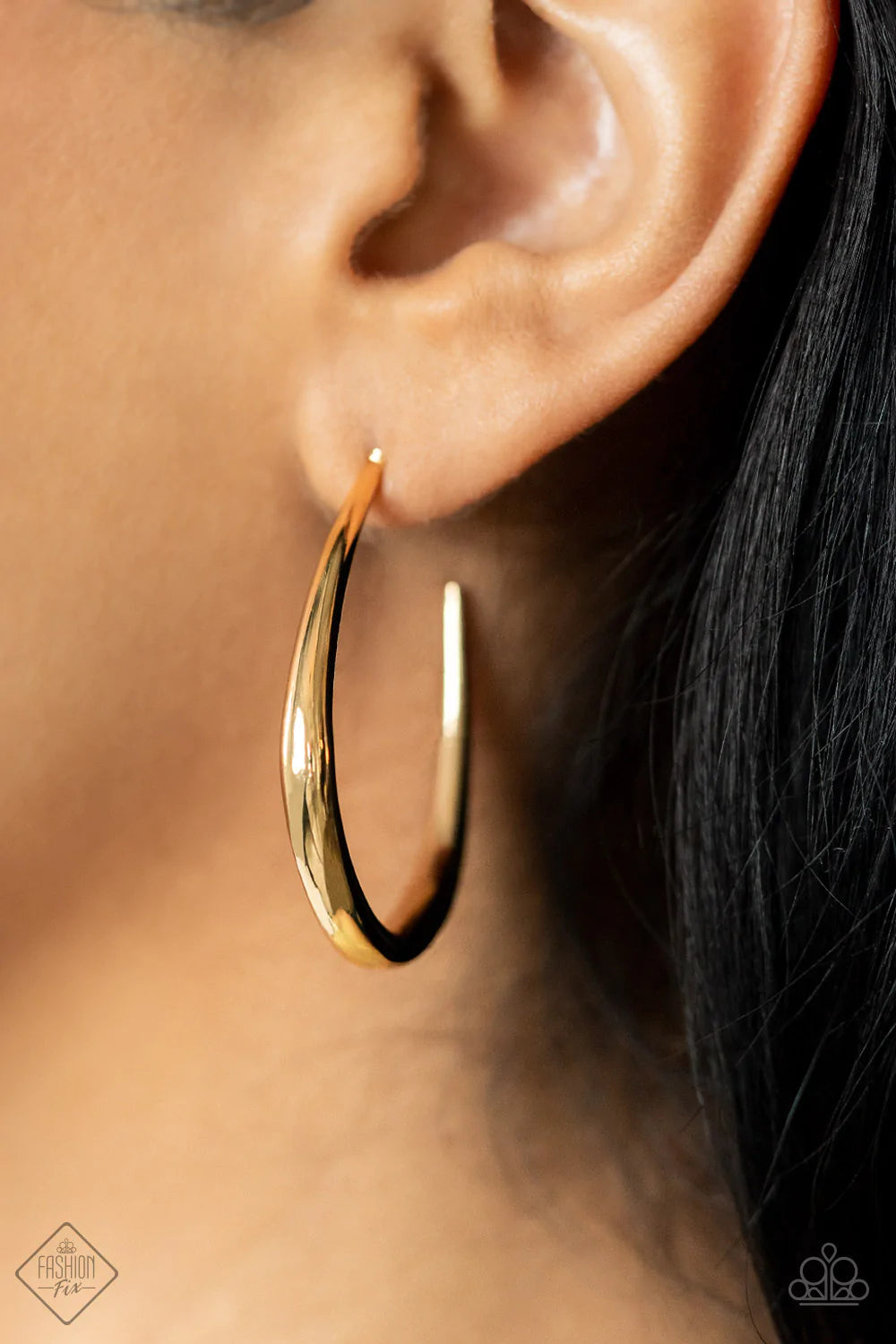 CURVE Your Appetite Gold Paparazzi Exclusive Fashion Fix Earrings