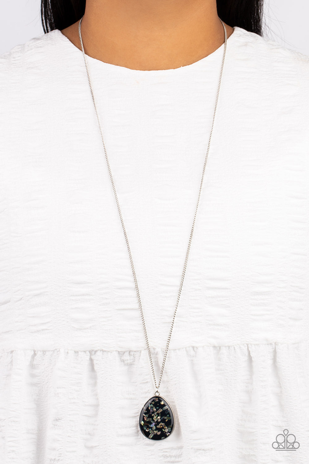 Shimmering Seafloors - Black Paparazzi Necklace