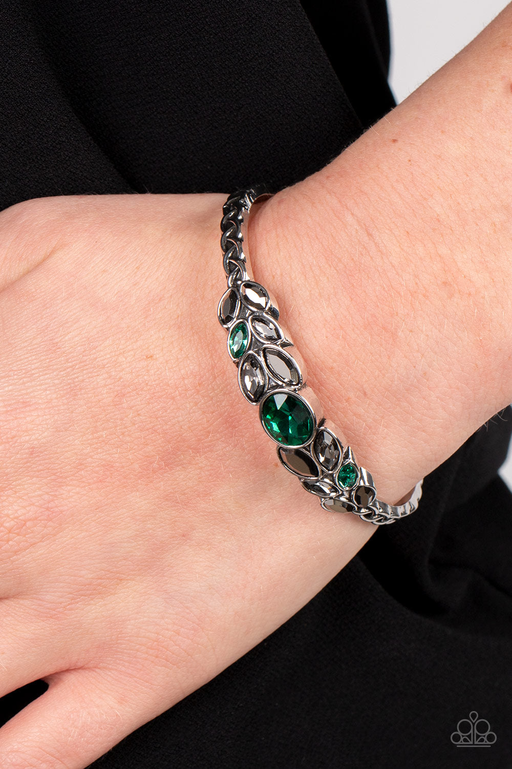 Vogue Vineyard Green Paparazzi Bracelet