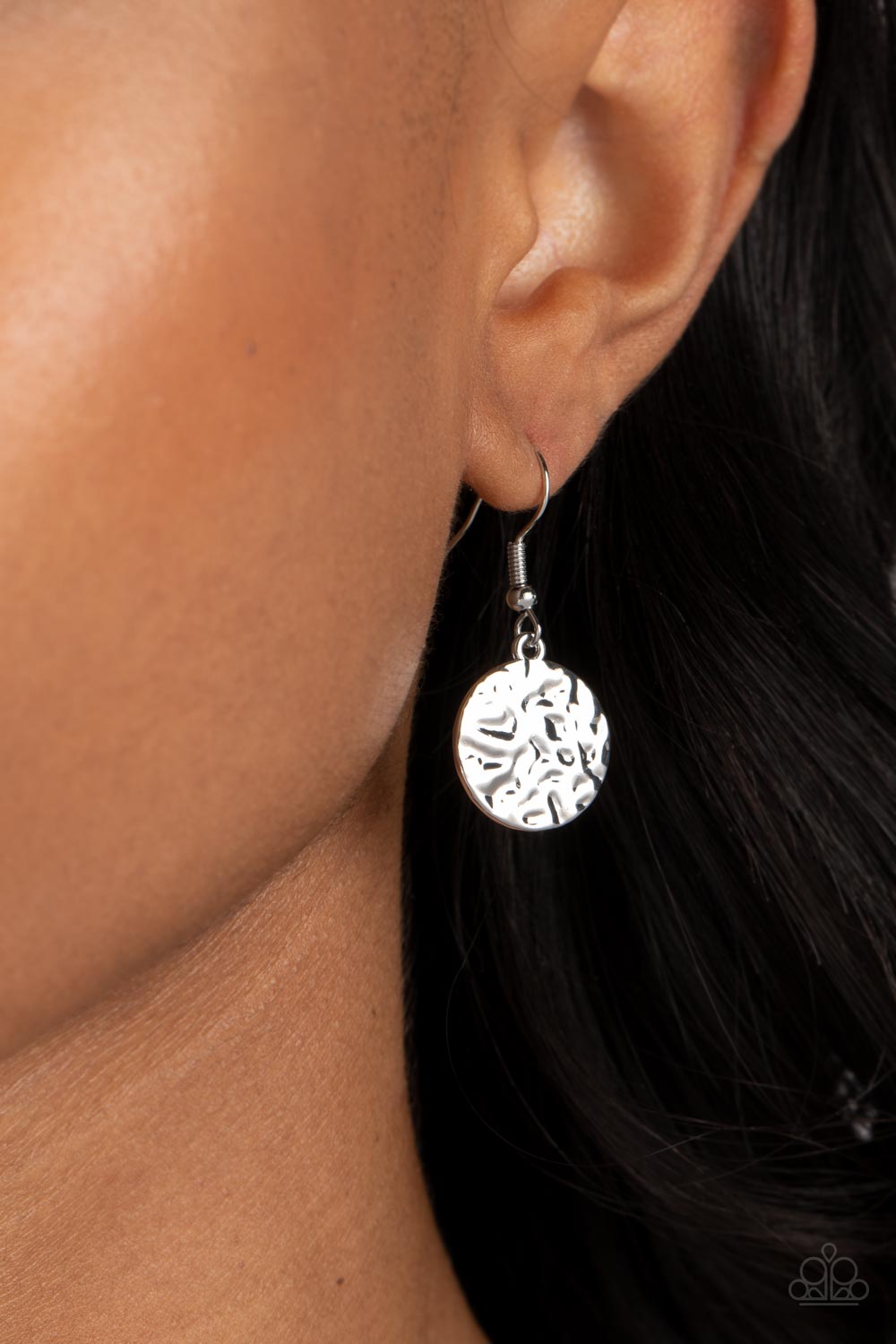 Dizzying Discs - Silver Paparazzi Necklace