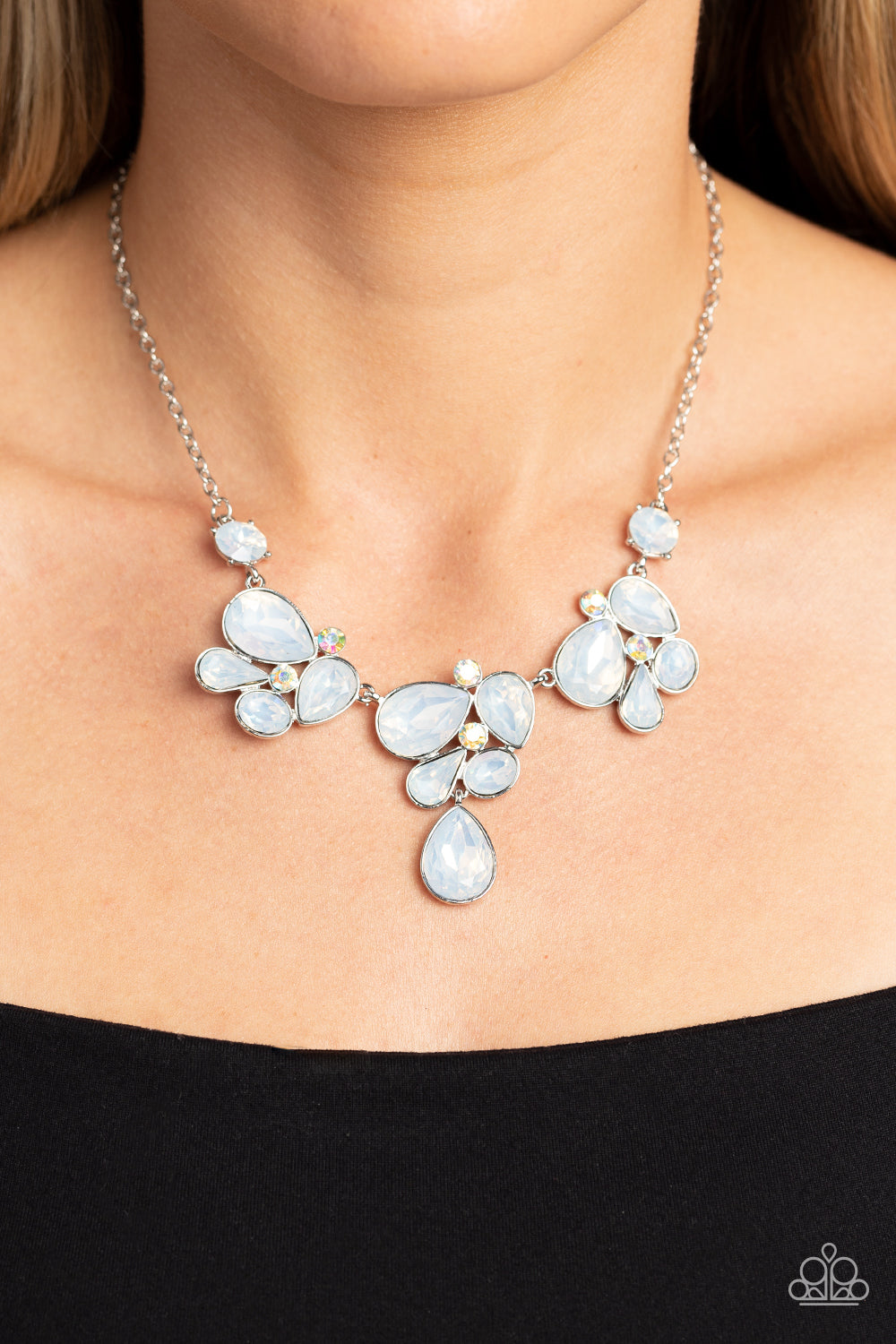 Everglade Escape - White Paparazzi Necklace