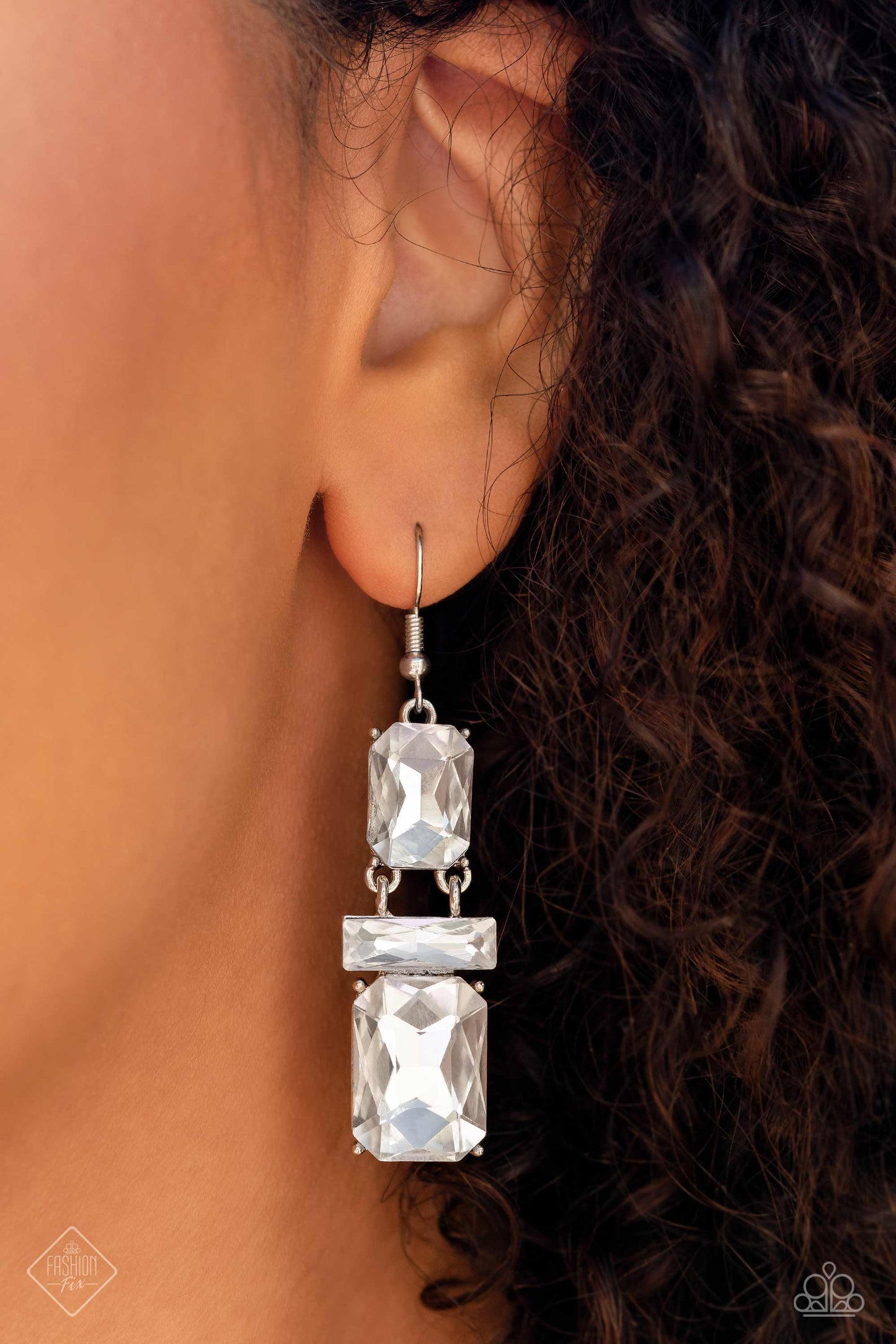CHAIN Check White Paparazzi Fashion Fix Earrings