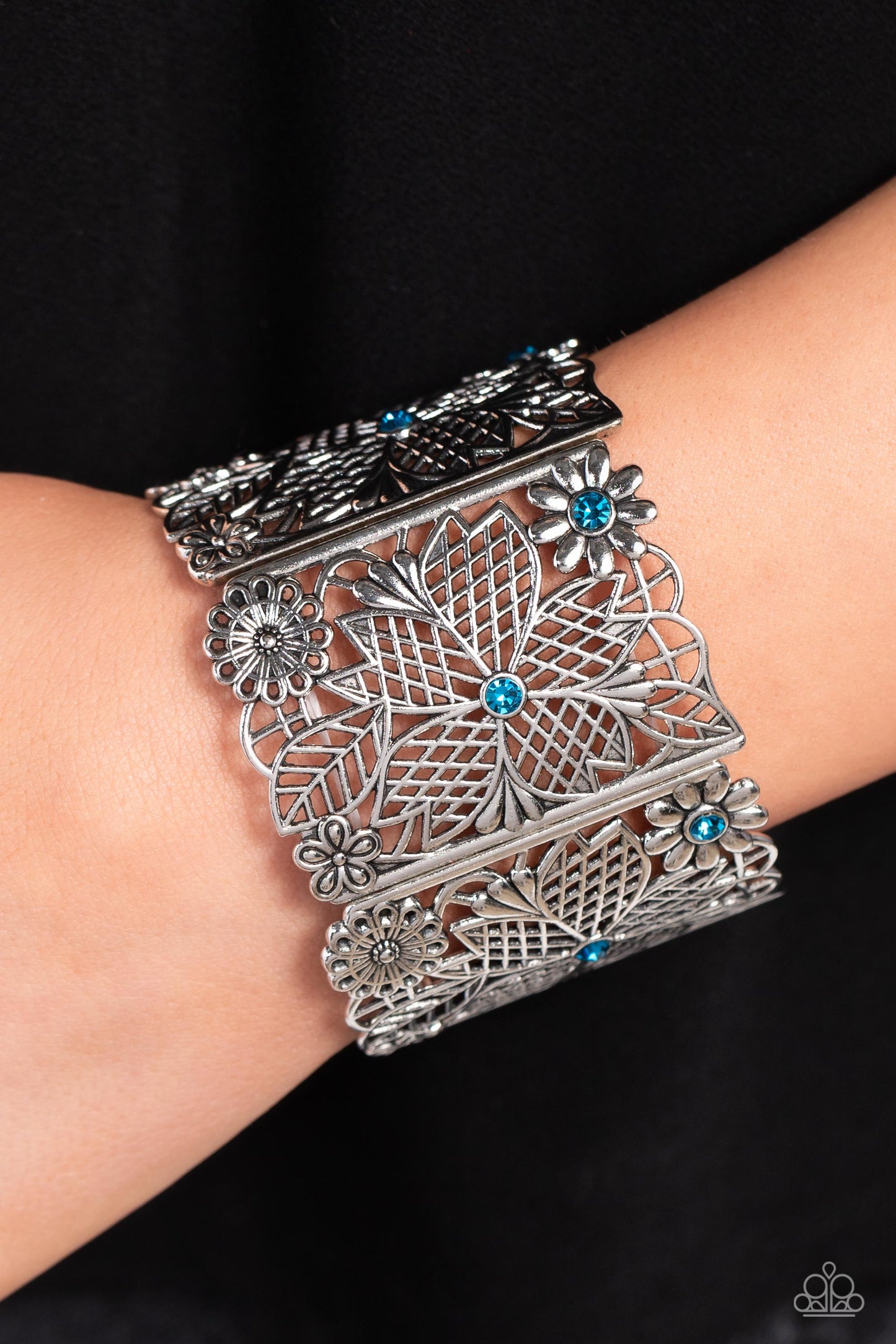 Garden City - Blue Paparazzi Bracelet