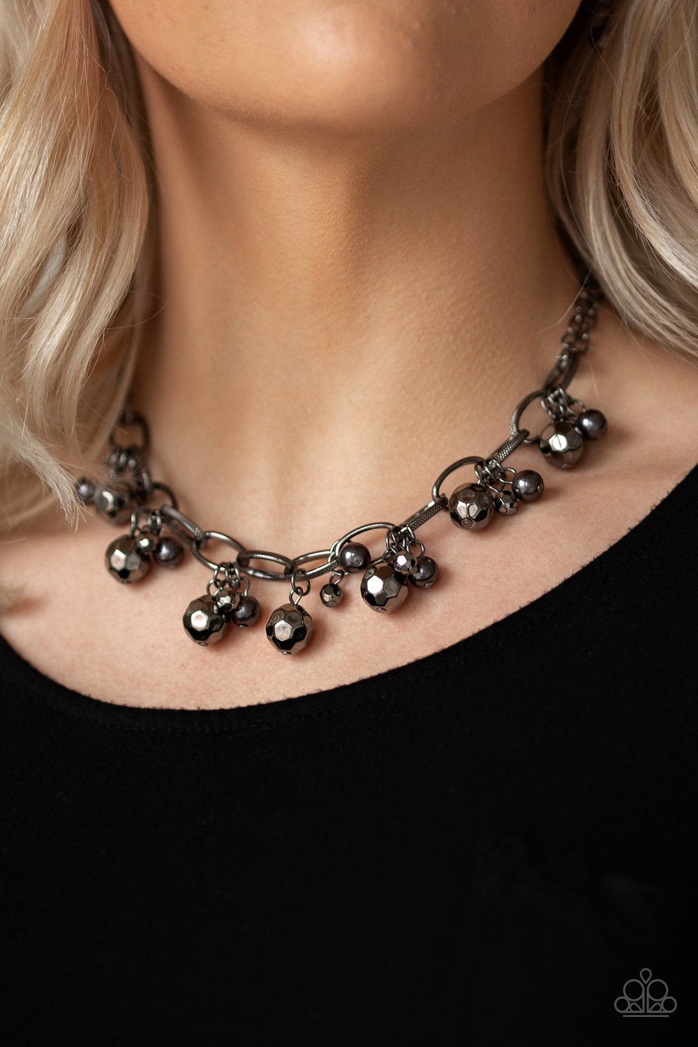 Malibu Movement Black Paparazzi Necklace