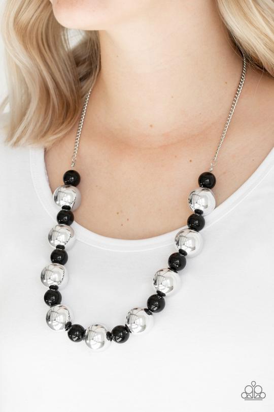 Top Pop - Black Paparazzi Necklace