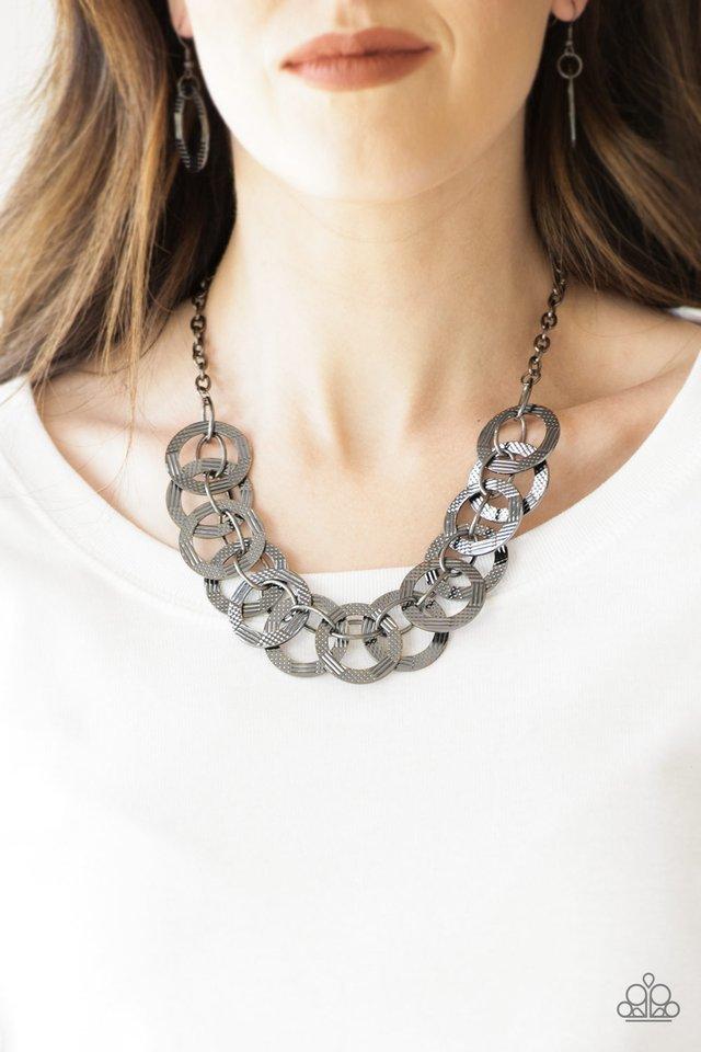 The Main Contender - Black Paparazzi Necklace