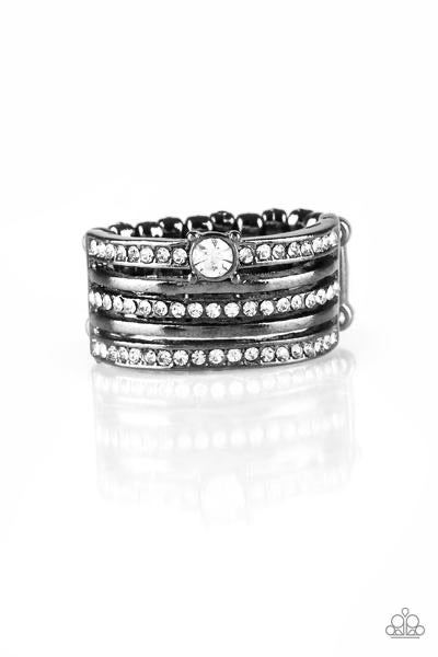 The Dealmaker Black Paparazzi Ring