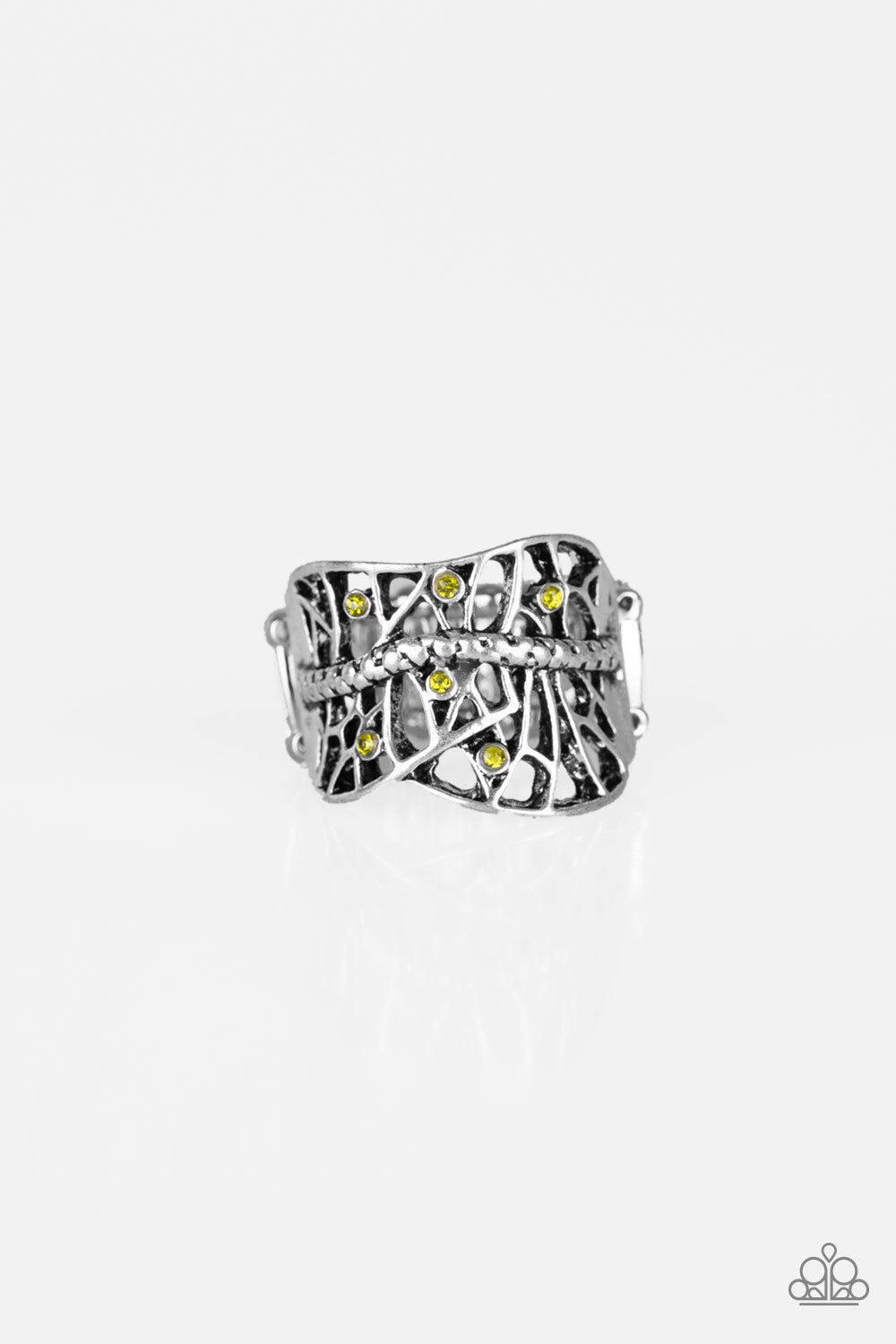 Stage Struck - Green Paparazzi Ring