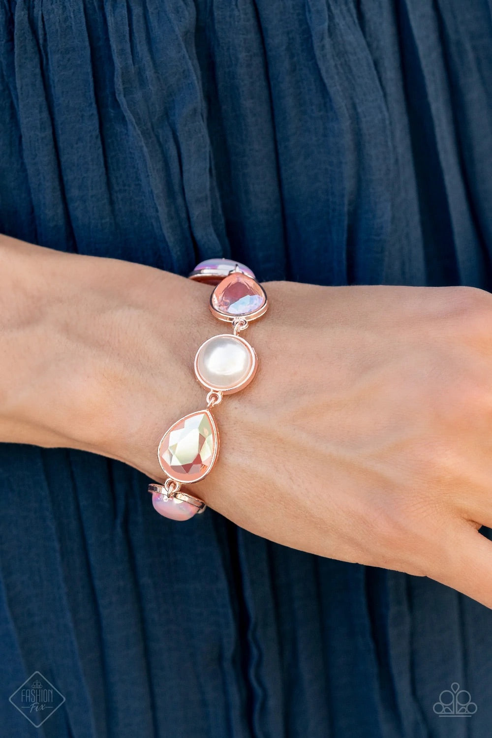 Nostalgically Nautical Rose Gold Paparazzi Exclusive Fashion Fix Bracelet