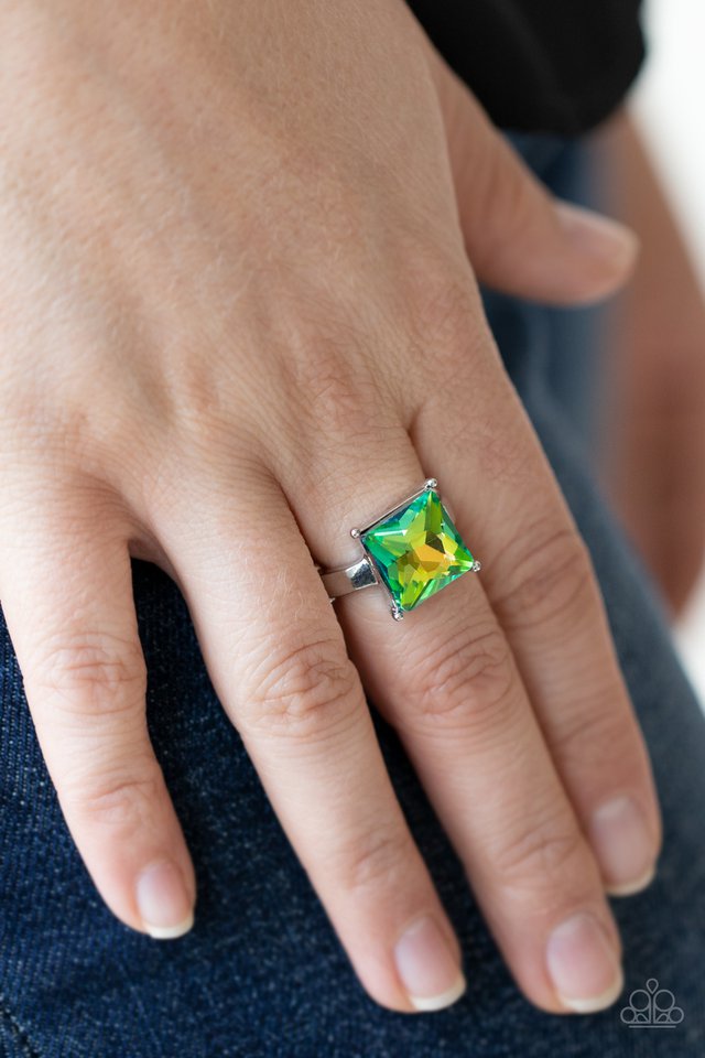 Ready for my Coronation - Green Paparazzi Ring