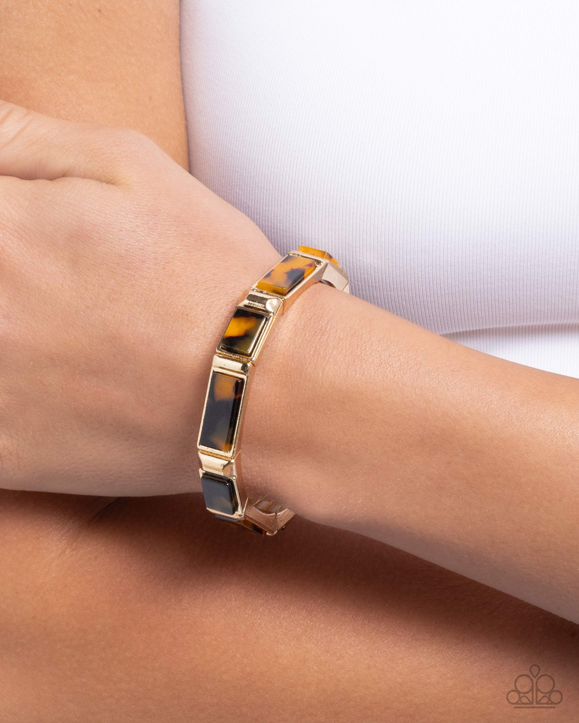 Acrylic Accent - Gold Bracelet 