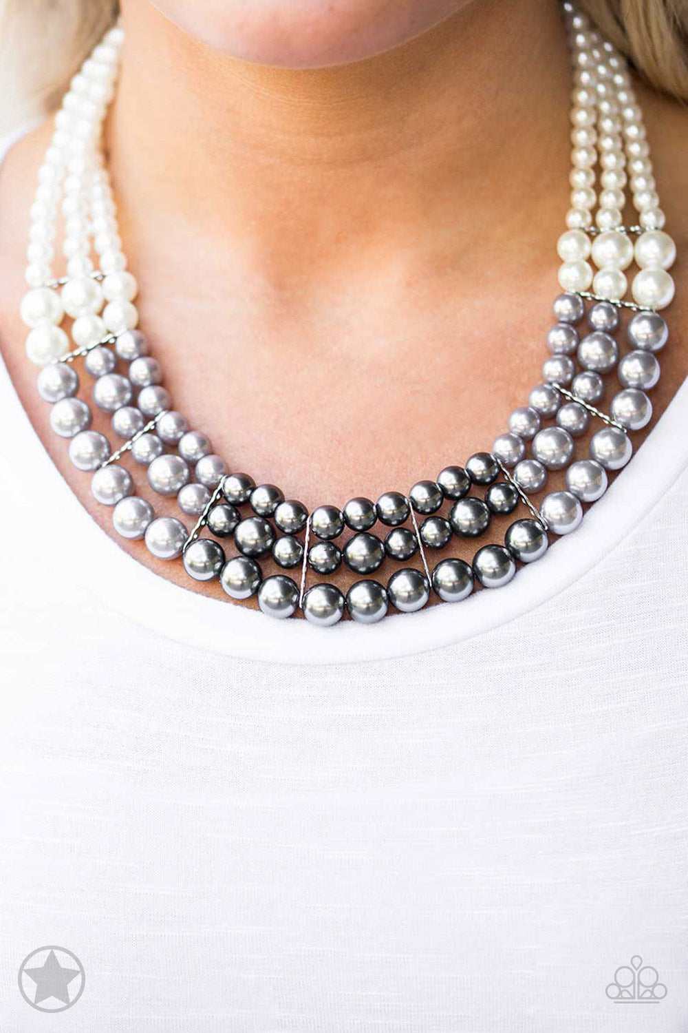 Lady In Waiting Pearl Paparazzi Necklace