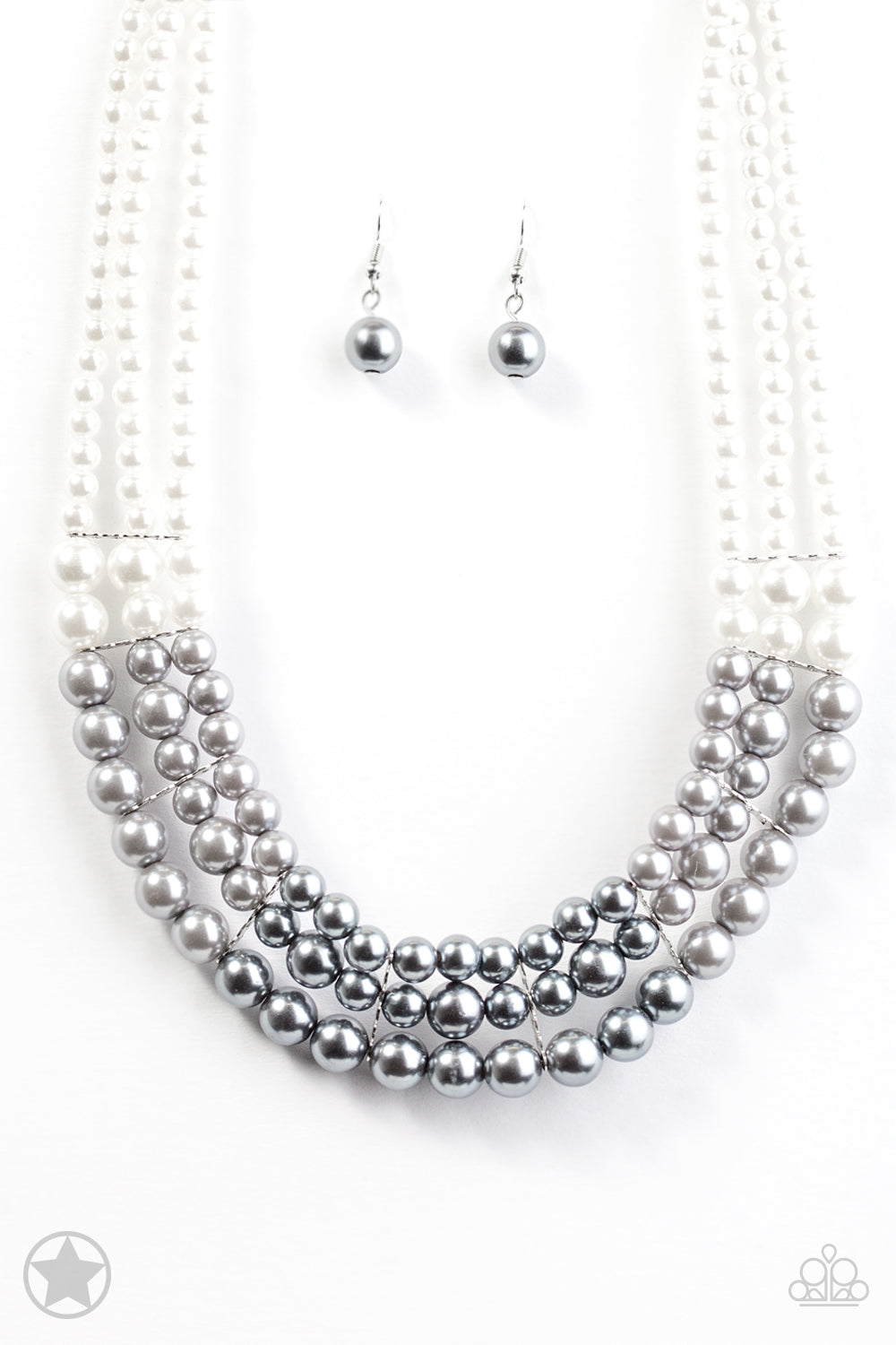 Lady In Waiting Pearl Paparazzi Necklace