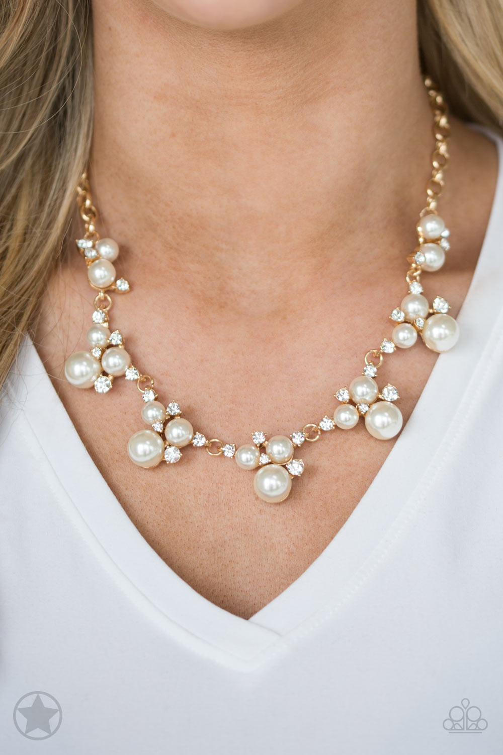 Toast To Perfection - Gold Paparazzi Blockbuster Necklace