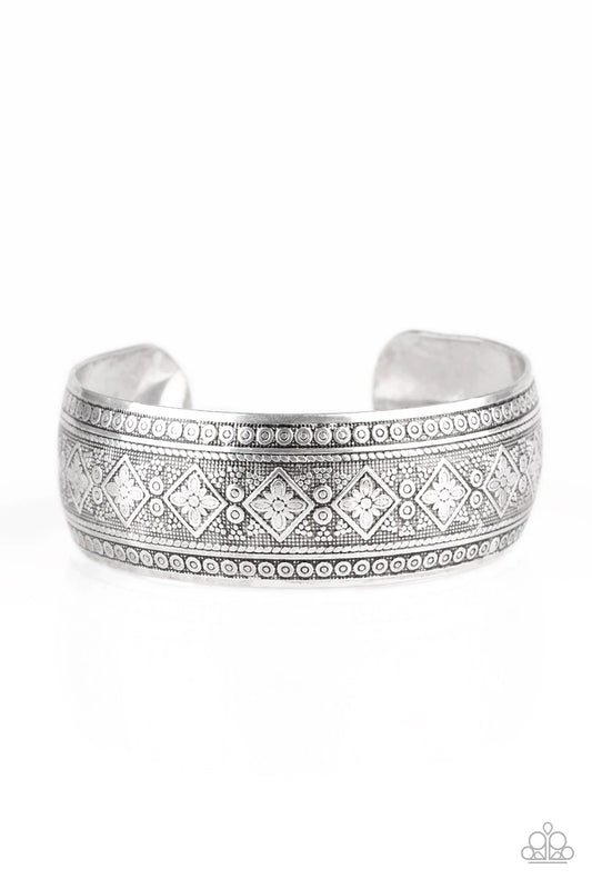 Gorgeously Gypsy -Silver Paparazzi Bracelet