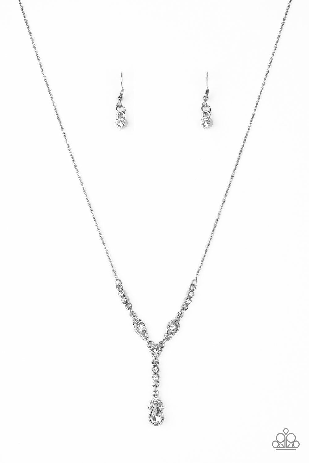 Diva Dazzle - White Paparazzi Necklace
