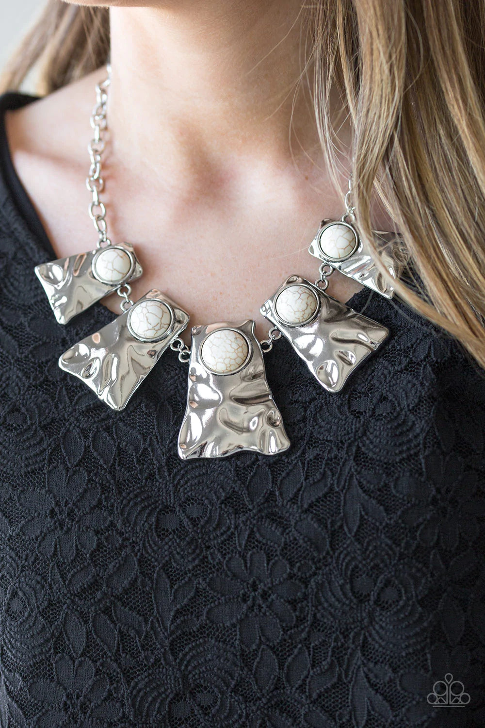 Cougar Paparazzi White Necklace