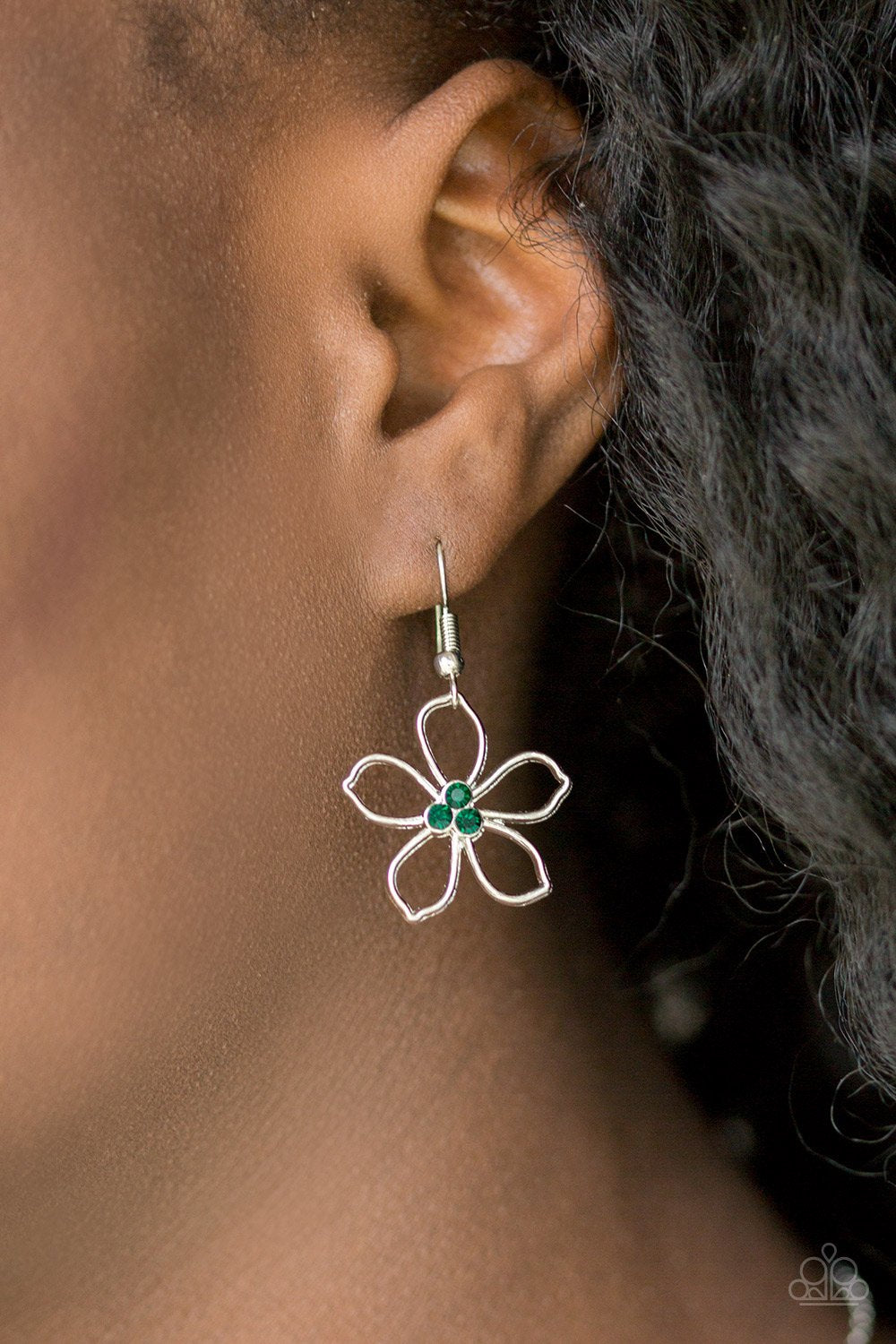 Hoppin Hibiscus Green Paparazzi Necklace