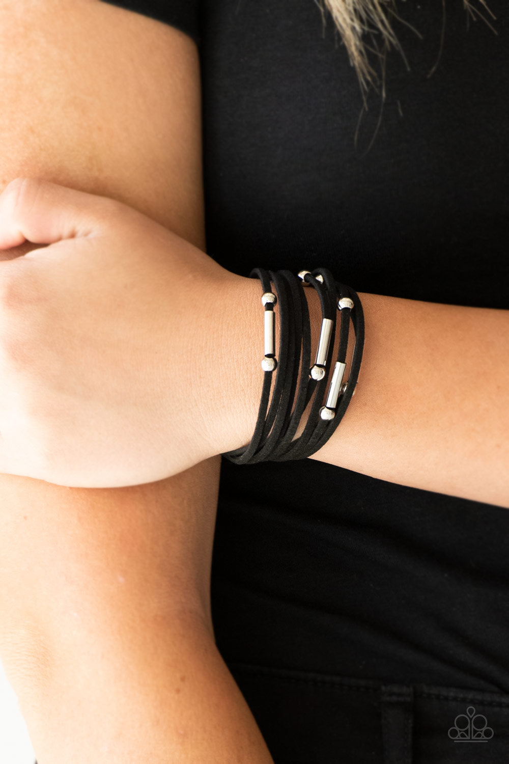 Back To BACKPACKER - Black Paparazzi Bracelet