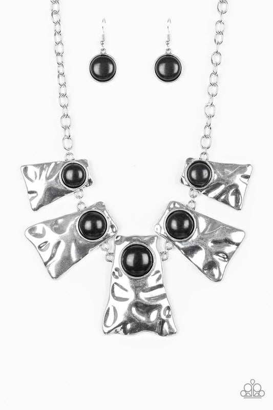 Cougar Black Paparazzi Necklace